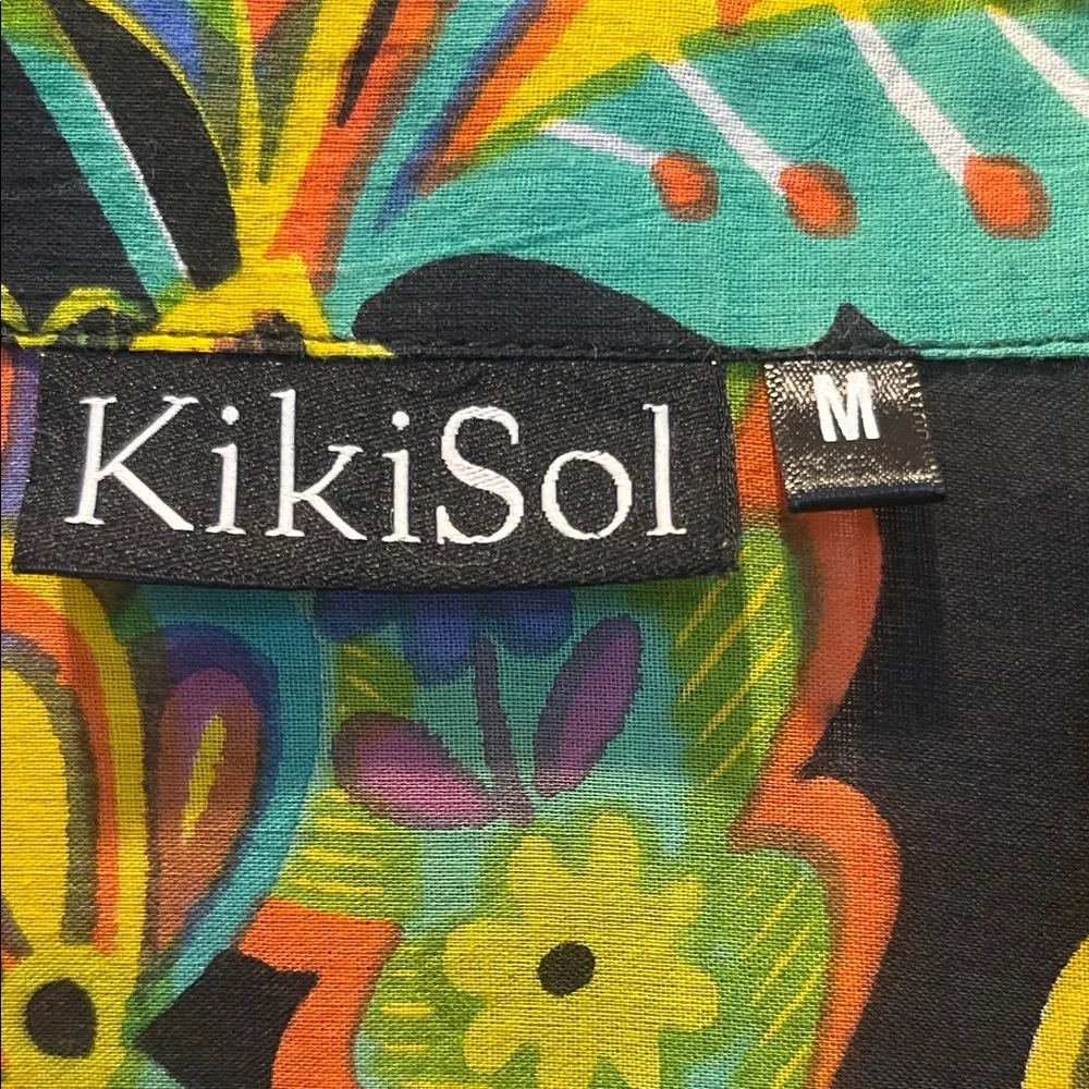 KikSol Women's Vibrant Floral Button-Up Blouse - Picture 4 of 6